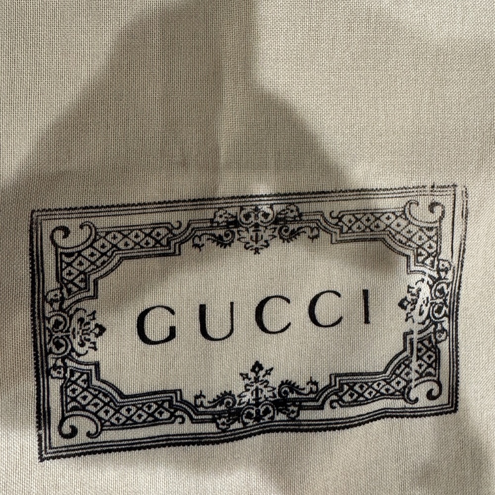 Gucci Cream and Black Accessory Bag